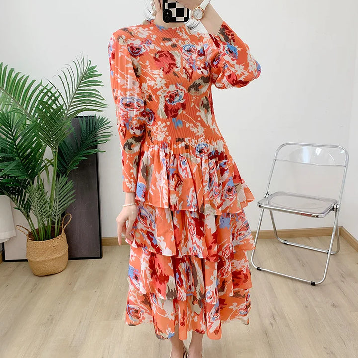 Temperament Dress Spring Women's 2024 New High end Pleated Fat mm Large Women's Black Fragmented Flower Dress Fashionable