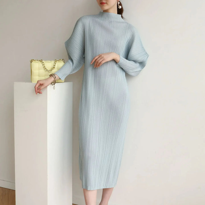 Miyake 2024 Fall/Spring High-end Loose Dress - Bat Sleeve, Half-high Neck, One Size (75-120cm Bust, 116cm Length)