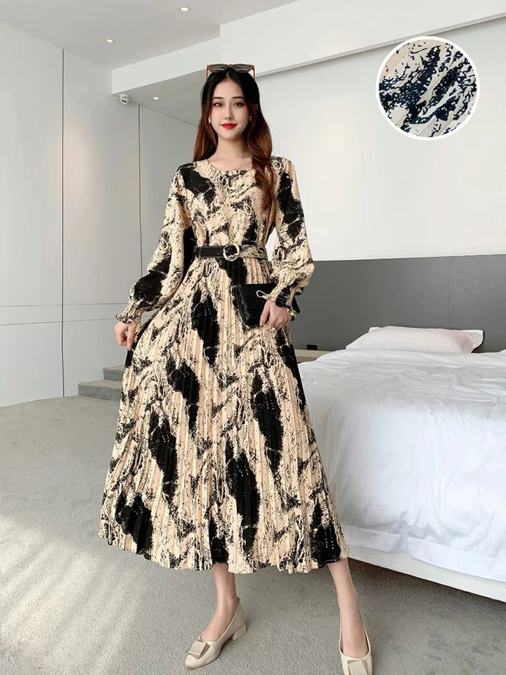 Vintage Printed Pleated Dress - Women's Size D2038
