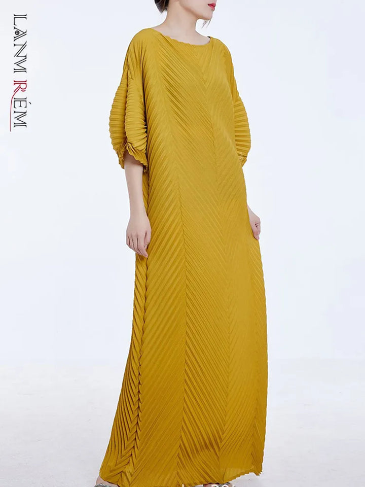 Elegant Maxi Pleated Dress for Women - Fold Style, Solid Color, Lantern Sleeves - Festival Clothing