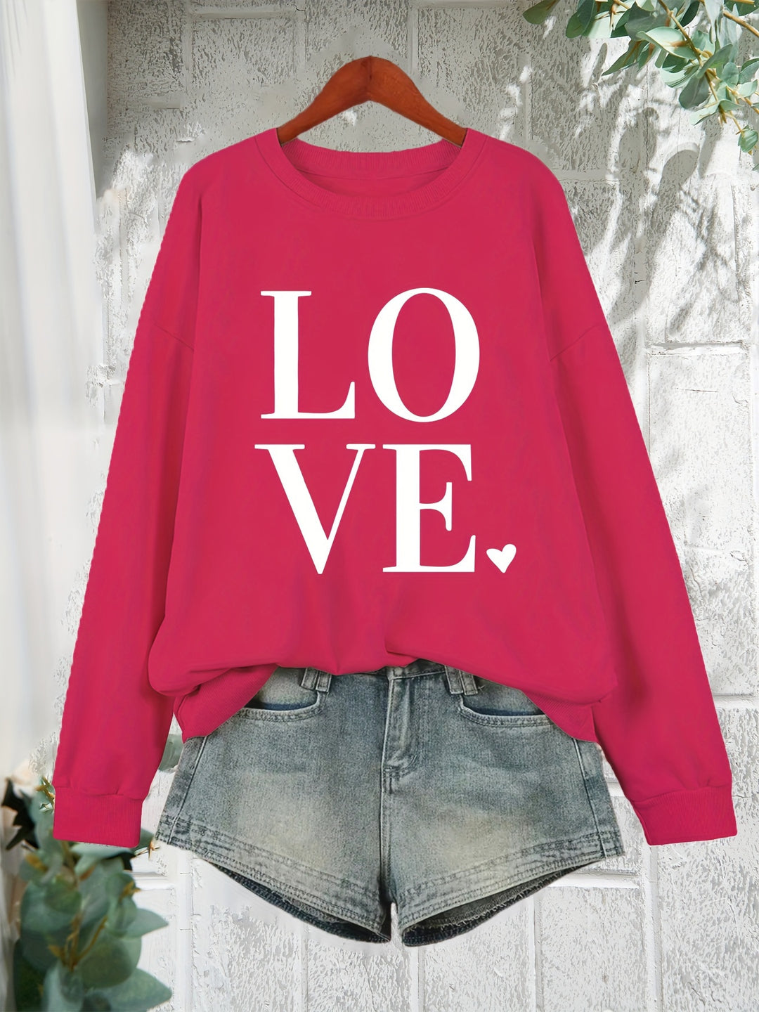 Plus Size LOVE Print Sweatshirt, Casual Long Sleeve Crew Neck Sweatshirt, Women's Plus Size Clothing