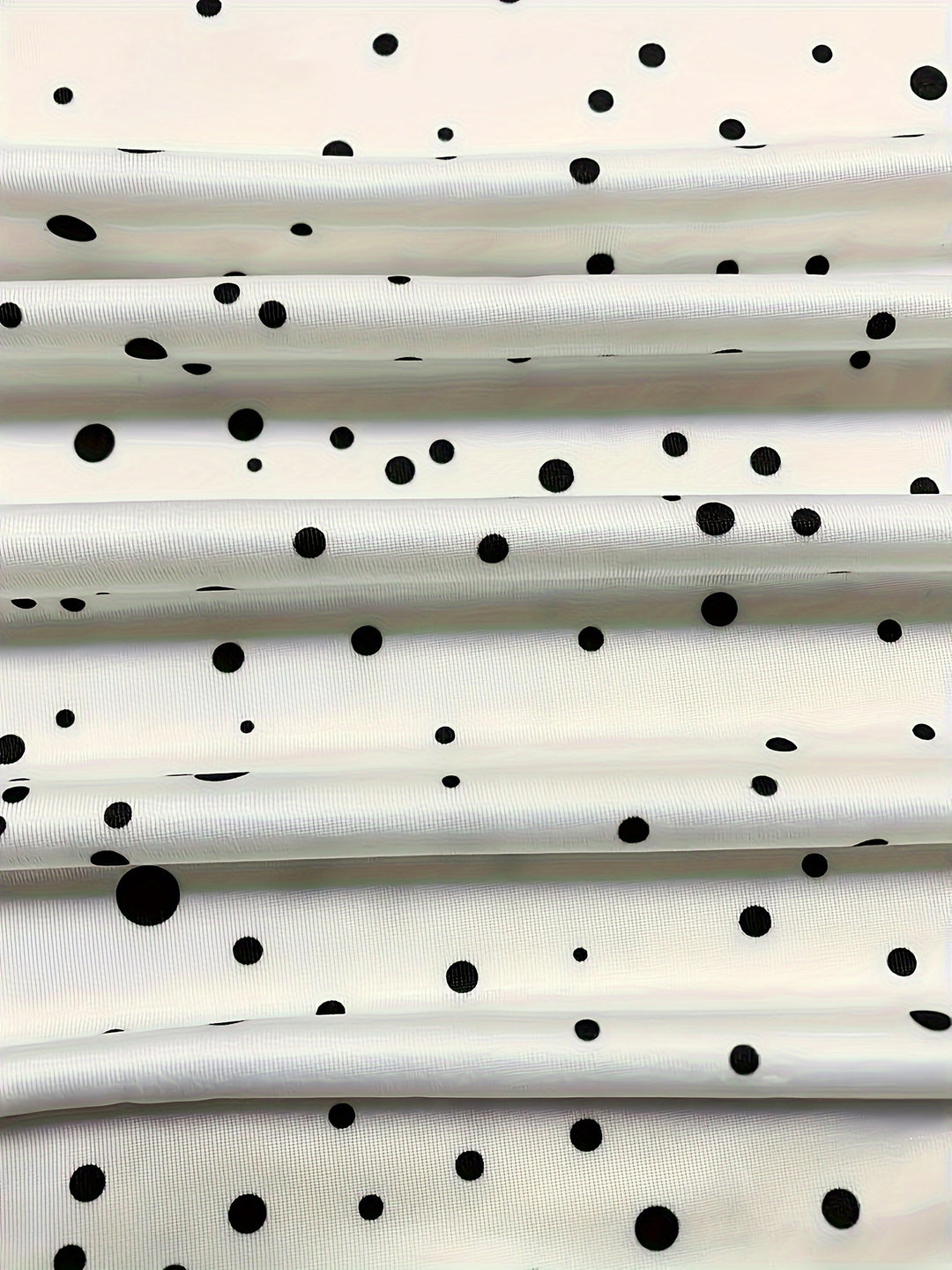 Plus Size Heart Print Top, Casual Crew Neck Long Sleeve Top, Women's Plus Size Clothing