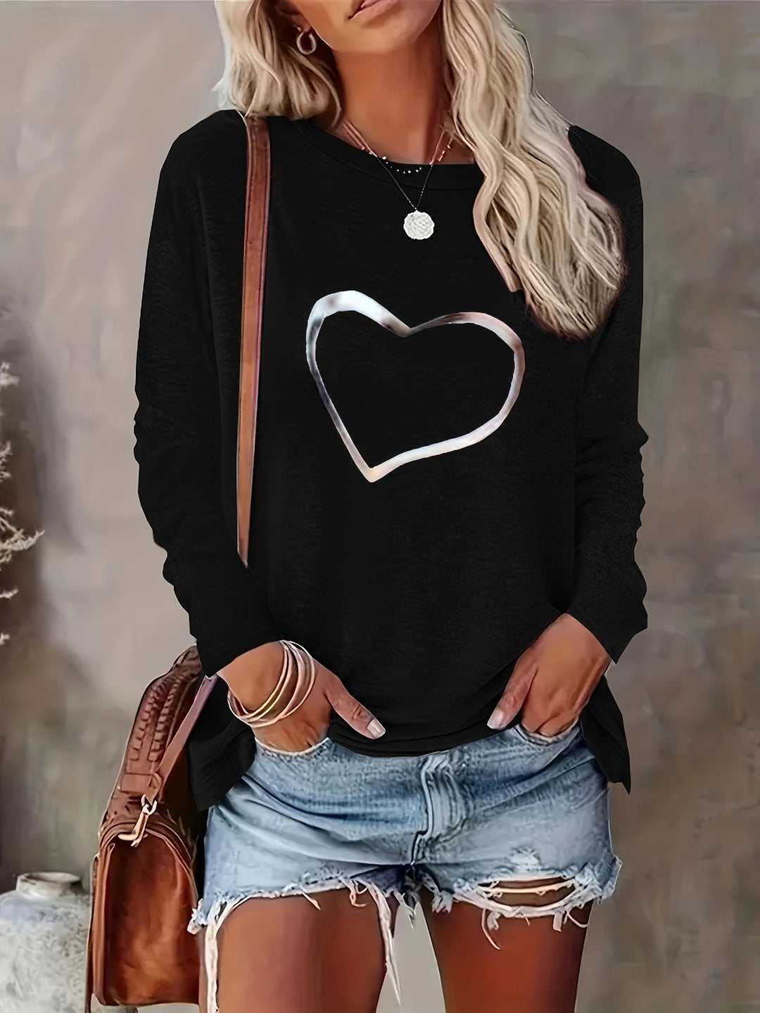 Plus Size Casual T-shirt, Women's Plus Heart Print Long Sleeve Round Neck Medium Stretch T-shirt