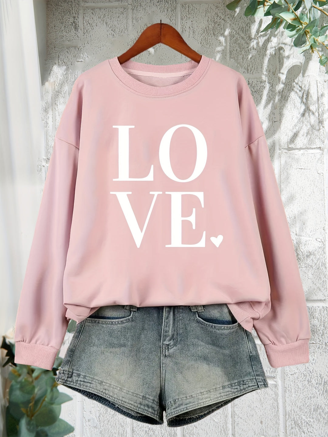 Plus Size LOVE Print Sweatshirt, Casual Long Sleeve Crew Neck Sweatshirt, Women's Plus Size Clothing