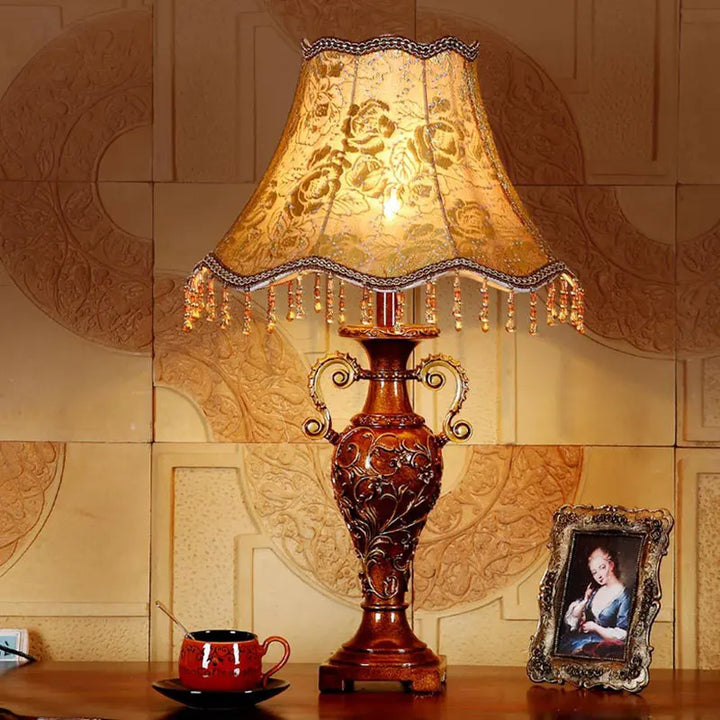 American Style Villa Retro Decorative Table Lamp European Style Fabric Lamp Luxury Study Living Room Bedroom Bedside Table Lamp